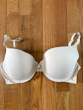 PINK Victoria's Secret Wear Everywhere Demi Bra Size 36d